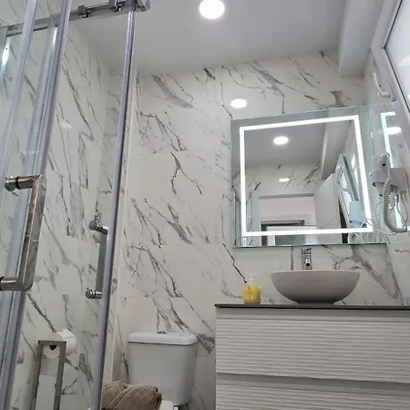 Apto Tanez Torremolinos, A טורמולינוס